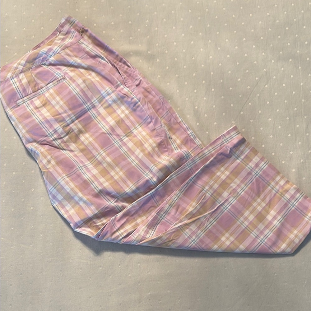 Izod Mauve and Tan Plaid Golf Pants